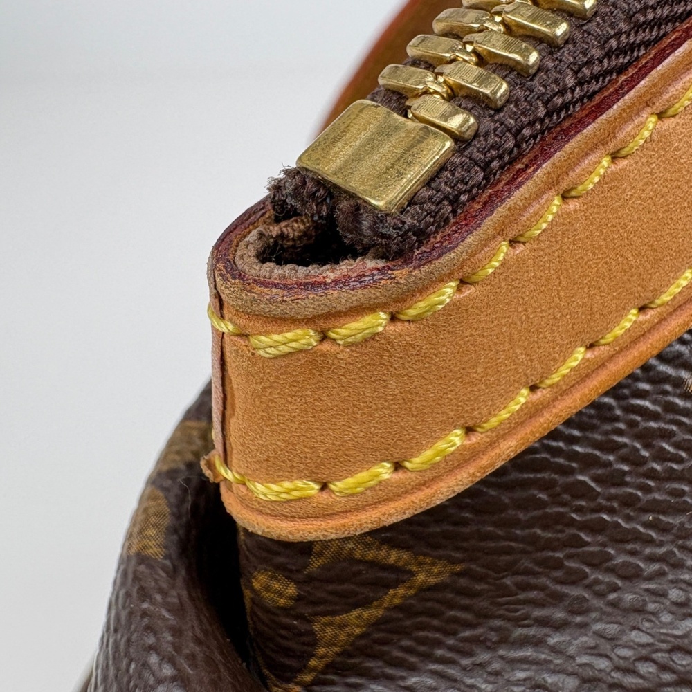 LOUIS VUITTON Authentic Brown Monogram Bag - Picture 4 of 10
